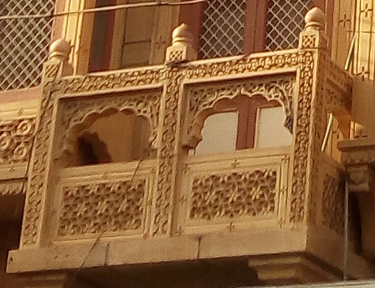 Jaisalmer Yellow Stone/Marble Jali and Roof Railing